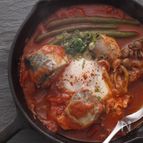 サバ缶で簡単トマトと卵のかるい煮込み