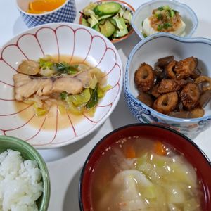 えびちゃんの作ってみた!投稿(【ちくわとこんにゃくの甘辛炒め】お箸が進む!絶品副菜☆)