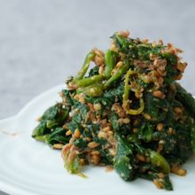 副菜でタンパク質を取ろう！『ほうれん草の胡麻おかか和え』