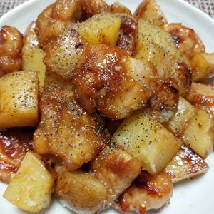 よっこの作ってみた!投稿(【新じゃがと鶏肉の照りバター炒め 】簡単時短♪ボリューム◎)