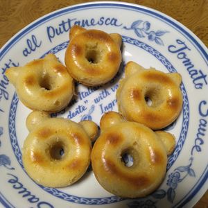 ももの作ってみた!投稿(【米粉と薩摩芋の焼きドーナツ】お芋と米粉の優しい甘み♬)