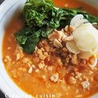 ピーナッツと鶏胸肉入りスープの葱入担々麺