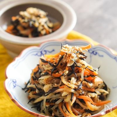 【取り分けレシピ】ひじきと切り干し大根の煮物【離乳食完了期】