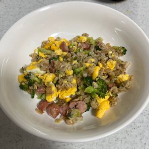 青リンゴの作ってみた!投稿(ツナとブロッコリーのオートミールチャーハン)