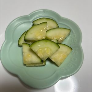 yの作ってみた!投稿(ズッキーニの浅漬け)