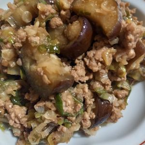 852468の作ってみた!投稿(行列の中華屋さんの🍚豚バラなすの油淋鶏風の甘酢炒め🤩)