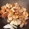 鶏肉と新じゃがピーマンの《テリテリ♡照り焼き炒め》の工程1