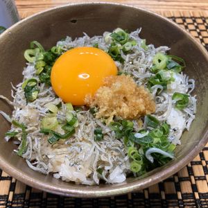 YoppaOzの作ってみた!投稿(簡単なのに絶品！【しらす丼】)