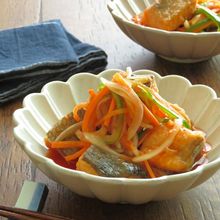 野菜ジュースでさっぱり♪鮭のベジマリネ