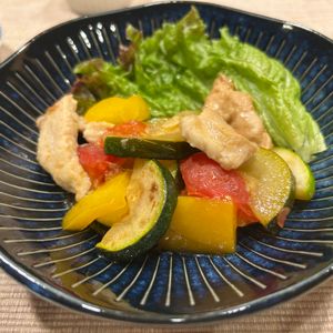 1310187の作ってみた!投稿(【彩り野菜と鶏むね肉の南蛮漬け】栄養たっぷり満足おかず♬︎)