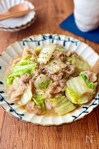 白菜と塩麹豚の中華風とろみ炒め