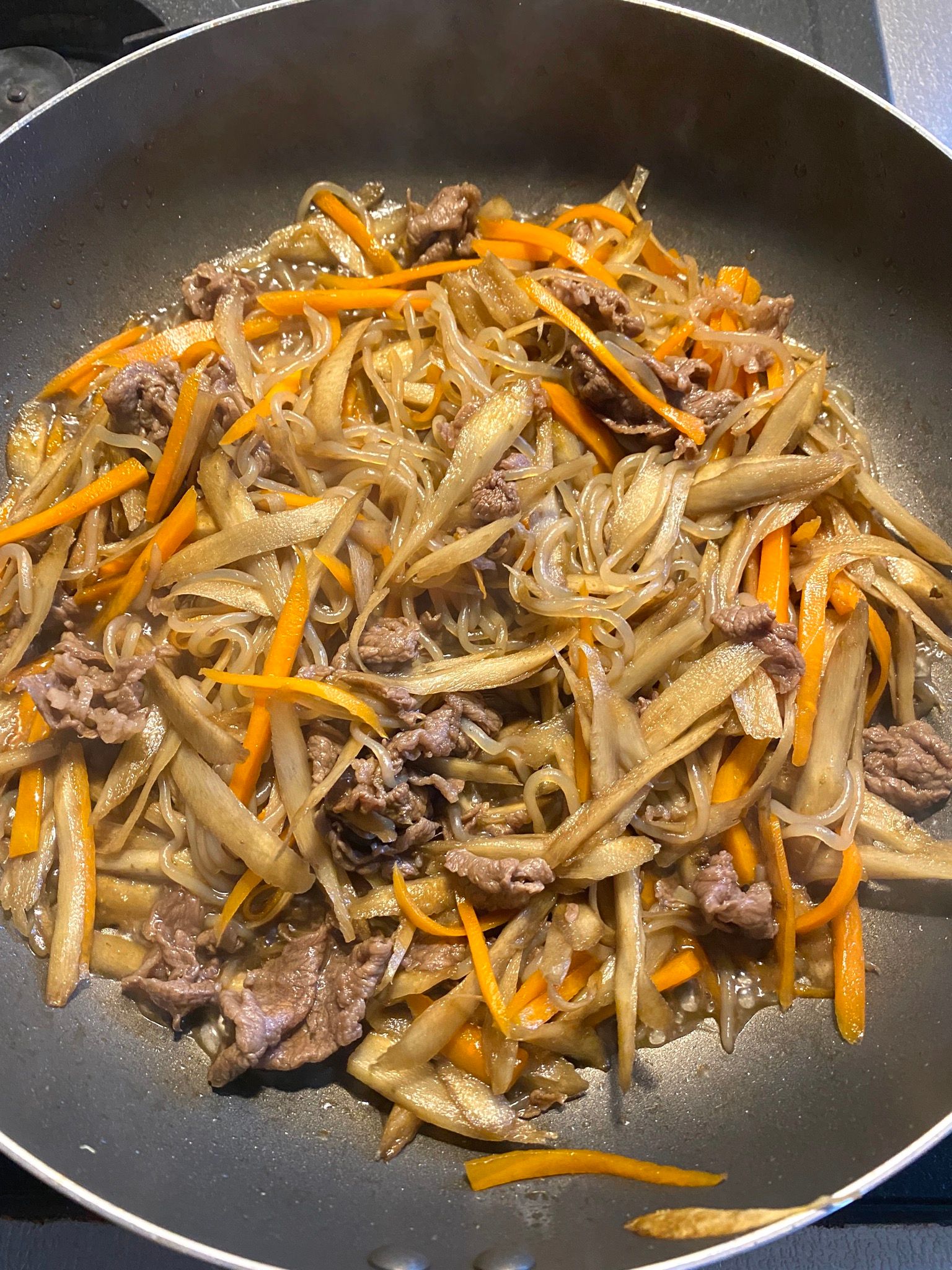 ふじたかなすびページ② ごはんがすすむ！たっぷり根菜と牛肉のきんぴら | レシピサイトNadia