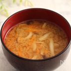 人参とみょうがのお味噌汁