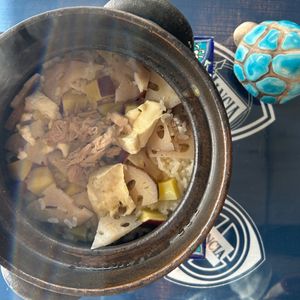Memento-MORIの作ってみた!投稿(味噌が隠し味の「シャケと根菜のトリュフチーズ釜飯」)