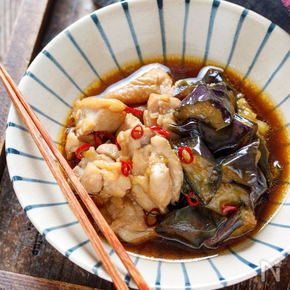 なすと鶏肉の甘辛蒸し【#作り置き #だし不要 #煮汁不要】