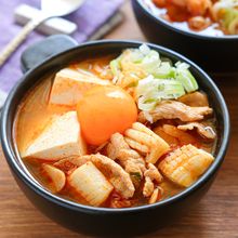 【豚キムチスンドゥブ】味付け簡単!魚介のうま味がぎゅっと♪