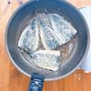 イワシが“ごちそう”になる。子どもが取り合うチーズパン粉焼きの工程2