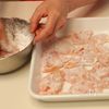 感動するほどやわらかい鶏むね肉ととろけるなすトマト煮込みの工程3