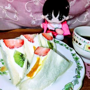 1285824の作ってみた!投稿(ヨーグルトクリームが爽やか♡絶品フルーツサンド)