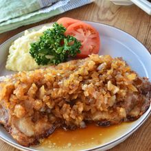【そのまま焼くだけ】オニオンソースの豚バラステーキ