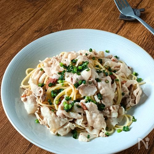 白だしの風味引き立つ！【梅しゃぶパスタ】