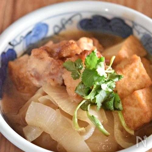 新玉ねぎと鶏もも肉のすき煮