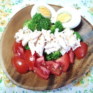 M＊Pの作ってみた!投稿(レンチンささみのスイートチリサラダ)