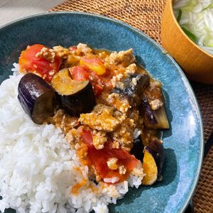 aoの作ってみた!投稿(野菜たっぷり♡なすとトマトのジューシーカレー)