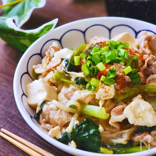 小松菜でさっぱり肉豆腐♪簡単煮こみ5分