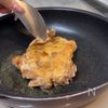 さつまいもとキノコのクリーム煮〜チキンステーキの工程2