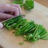 5分で簡単！ピーマンとしらすの旨塩和えの工程1