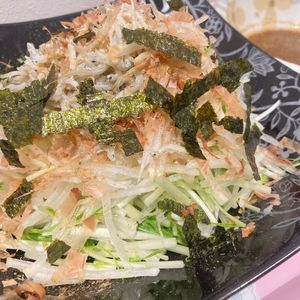 すみれの作ってみた!投稿(【カリカリじゃこと大根の和風サラダ】かつお節が美味しい♪♪)