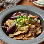 瞬冷凍でじゅわっと止まらない【なすの豚バラ肉味噌炒め】