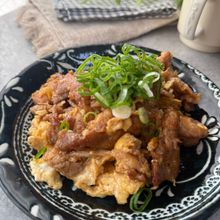 【豚たま炒め】爆速10分！食材２つで白米とまらへん♪