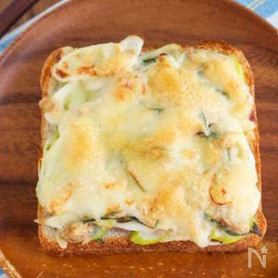 やみつき♡ツナと長ねぎのチーズトースト