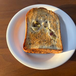 こむぎの作ってみた!投稿(試作を重ねた黄金比！さつまいも食パン)