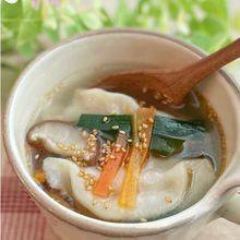 冷凍餃子で♪つるんとおかずスープ