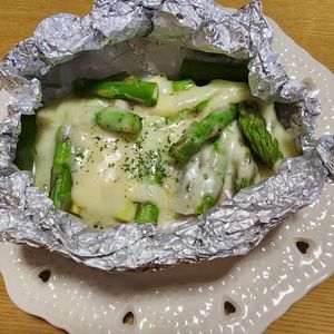 ナムディの作ってみた!投稿(アスパラとチーズのホイル焼き。フライパンで簡単♪旬の副菜。)