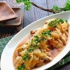 レンジで簡単！玉ねぎと鶏肉の甘辛さっぱりガーリック煮