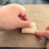 〖 大人気 〗餃子の皮のとんがりクリチ - 秋の新作３種 -の工程2
