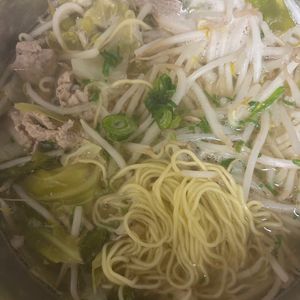 なりぃの作ってみた!投稿(豚バラ肉ともやしのうま鍋)