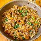 ワンパン10分【豚こま×えのきガリバタ醤油炒め】ご飯すすむ♩