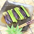 パッパッと10分♪ナスとアスパラのしましま揚げ煮浸し