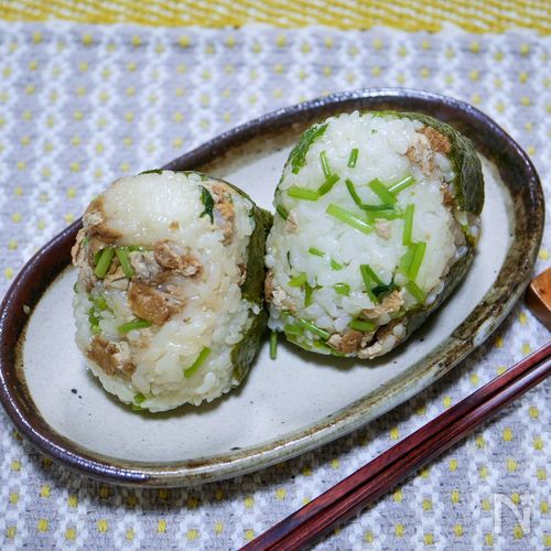 味付け薄揚げと三つ葉のおにぎり