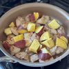 鶏肉とさつまいもの和風シチューの工程2