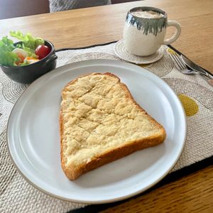 グリーンラテの作ってみた!投稿(食べたい時にすぐ作れる！【即席メロンパン風トースト】)
