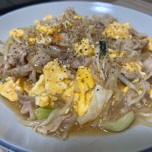 単身赴任おじさんの作ってみた!投稿(【豚たまもやし炒め】コスパ最強！ご飯がすすむ炒めもの)