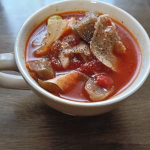 ぽぽペの作ってみた!投稿(腸活•美肌に♡【豚肉と野菜の具だくさんトマトスープ】栄養満点)