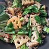 豚肉と蓮根と小松菜の甘酢炒め【ごはんがすすむ♪】の工程5