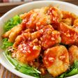 【ズボラで柔らか♡】鶏むね肉の悶絶チリソースがけ！節約おかず